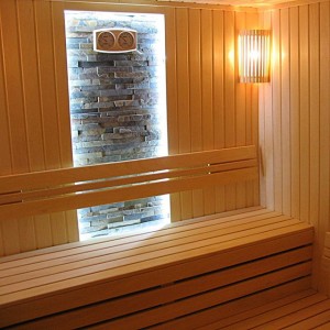 Sauna po meri sa klupama od aspena / lipa